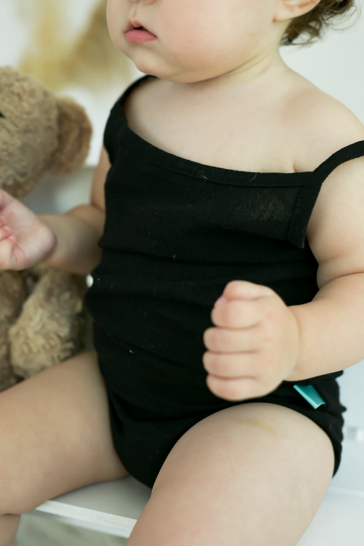 Şile Bezi Bebek Siyah Askılı Müslin Body