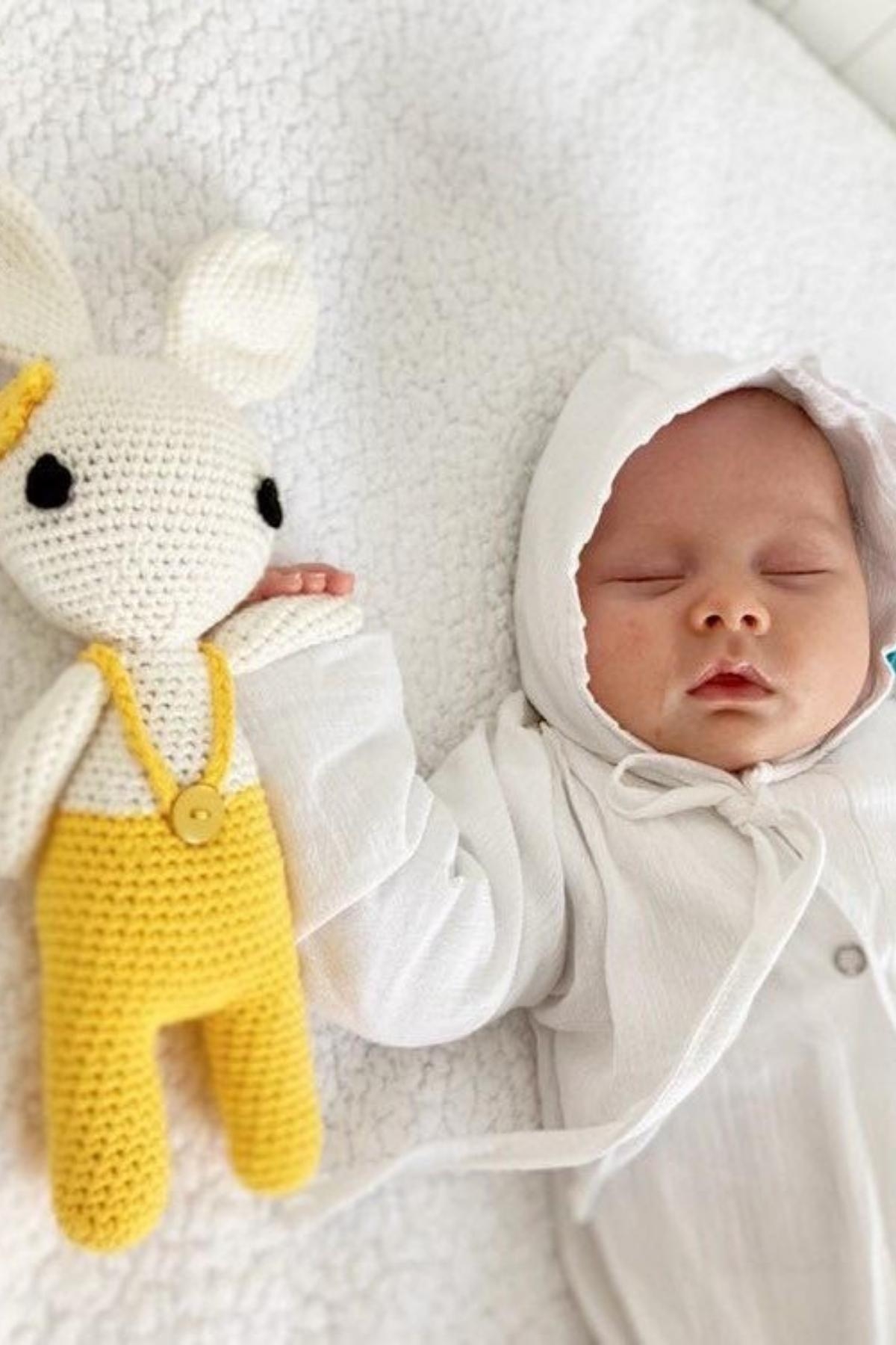 Şile Bezi Bebek Beyaz Bonnet İnce Fırfırlı Müslin Şapka