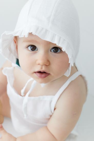 Şile Bezi Beyaz Bebek Bonnet Fırfırlı Şapka
