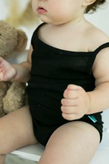 Şile Bezi Bebek Siyah Askılı Body